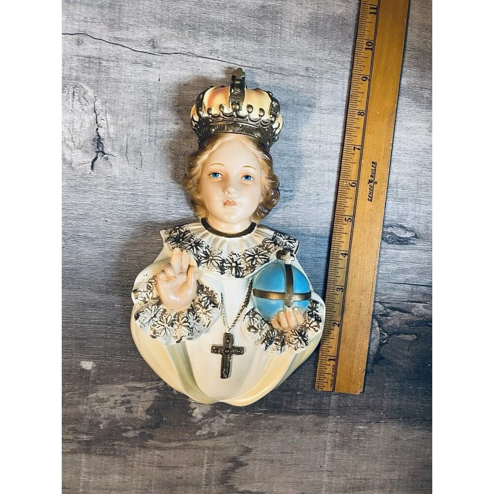 Vintage Infant Jesus of Prague Chalkware 9